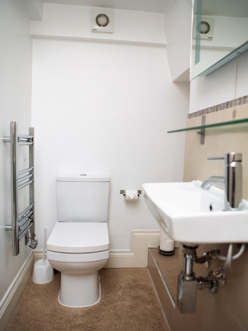 Apt 3, Trafalgar Sq Duplex, 3Rd & 4Th Floor By Indigo Flats Londres Exterior foto