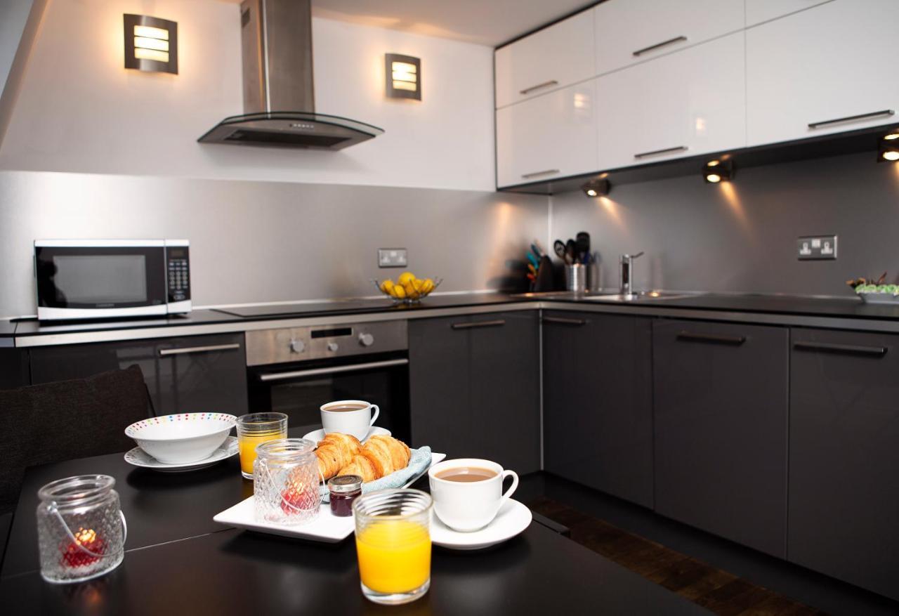 Apt 3, Trafalgar Sq Duplex, 3Rd & 4Th Floor By Indigo Flats Londres Exterior foto